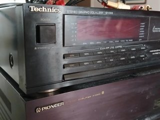 Amplificador Pioneer AX340 y Ecualizador Technics