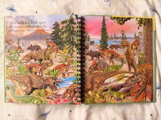 Libro interactivo Dinosaurios con láminas Susaeta