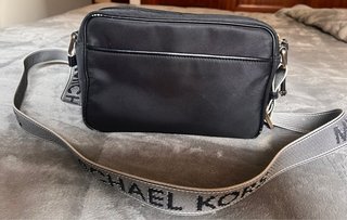 Bolso Michael Kors Negro y dorado