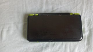 New Nintendo 2DS XL Negra/Verde JP