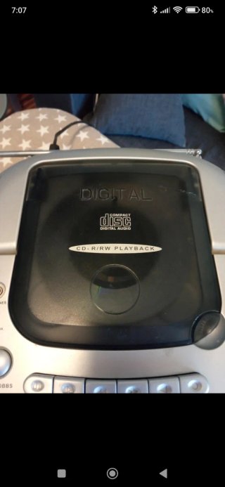 Radio CD portátil Tokiwa plateado