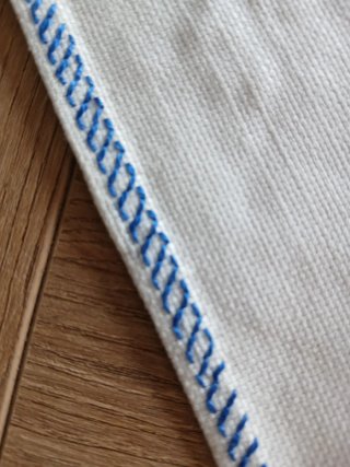 Mantel individual con 2 servilletas bordadas