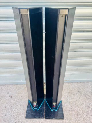 Diffusori Finlux Sky Tower neri e blu