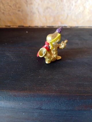 Superthinzs Saxofón Dorado Figura