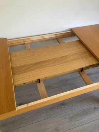 Mesa extensible Ikea Bjursta chapado en madera