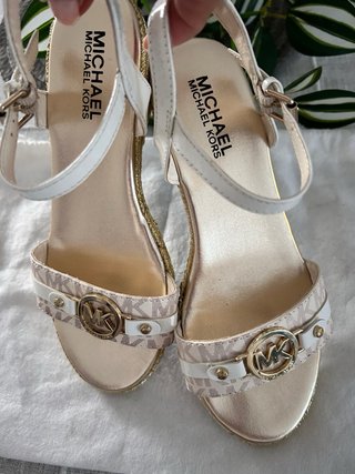 Sandalias Michael Kors Oro y Blanco