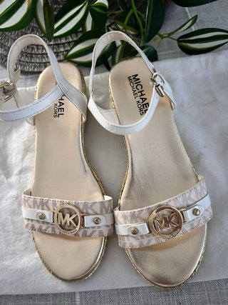 Sandalias Michael Kors Oro y Blanco