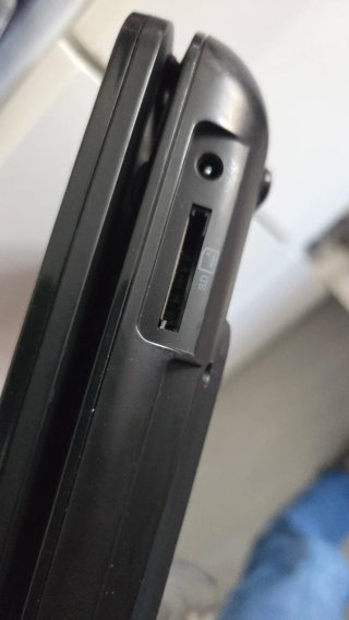 Akai AKDXP100 DVD Portátil Negro