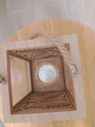 Farol de madera con cuerda