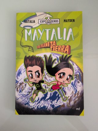 Lote de libros de Maytalia
