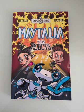 Lote de libros de Maytalia
