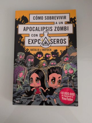 Lote de libros de Maytalia