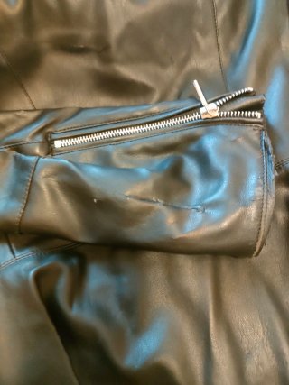 Cazadora Zara Negra Cuello Redondo