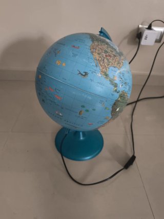 Globo Terráqueo Iluminado