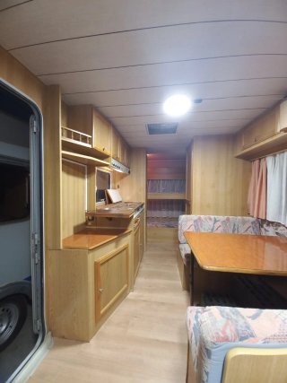 Caravana 1100 kilos