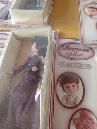 9 Muñecas de Porcelana Colección Damas Época