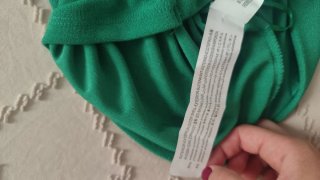 Top verde Stradivarius asimétrico