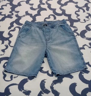 Pantalón corto vaquero chico