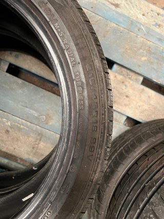 2 Neumáticos Kumho 215/45R18 89V