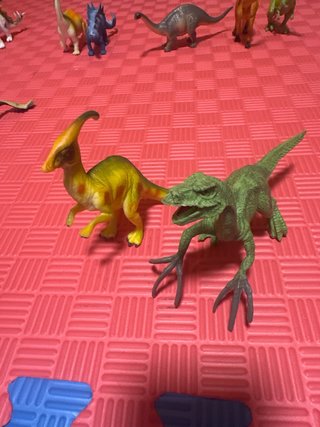 Lote de 16 figuras de dinosaurios