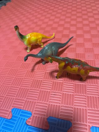Lote de 16 figuras de dinosaurios