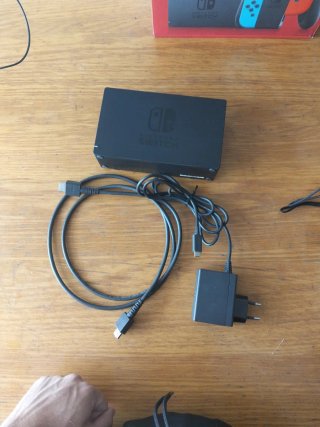 Nintendo Switch Negra y Roja