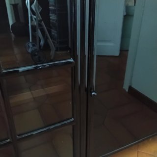 Aparador negro lacado. URGE MUDANZA
