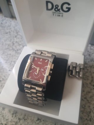 Reloj D&G Unisex Rojo y Plateado