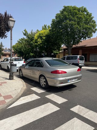 Peugeot 607 2006