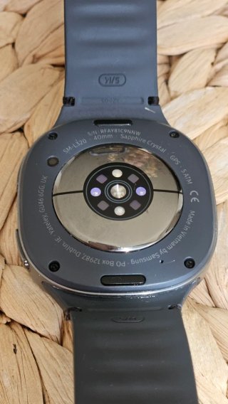 Samsung Galaxy Watch8 40mm BT – ¡Como nuevo!