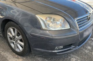 AVENSIS.CAMBIO DE NOMBRE Y MANTENIMIENTO INCLUIDO