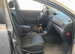 AVENSIS.CAMBIO DE NOMBRE Y MANTENIMIENTO INCLUIDO