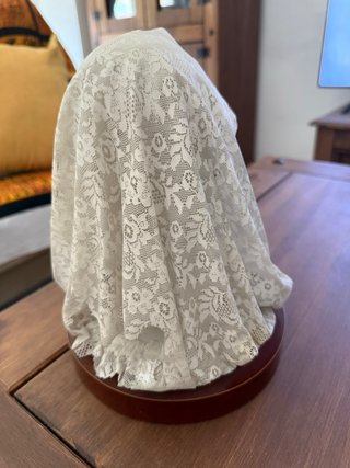 Figurita Lladro La Dama del Velo
