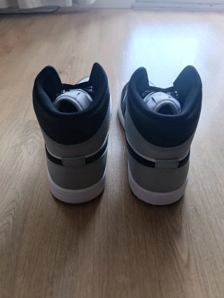 Zapatillas Nike Jordan Mid Originales 43