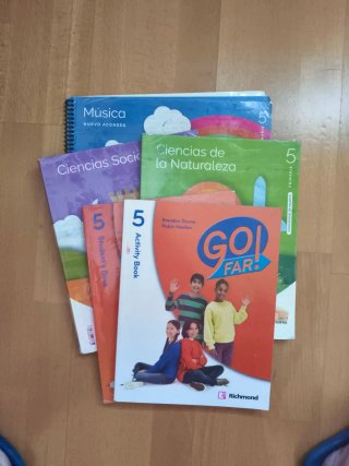 Libros 5 primaria Santillana/ Richmond