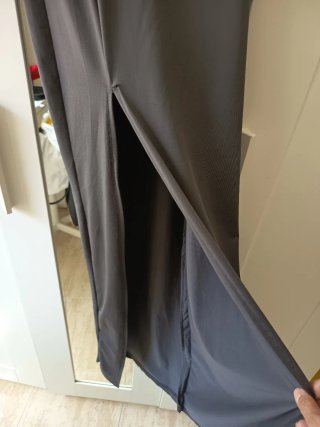 Vestido largo negro ajustado