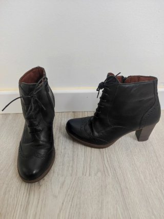 Botines Pitillos Piel Negros Tacón
