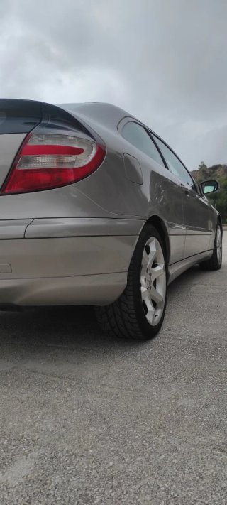 Mercedes-Benz Clase C 2006