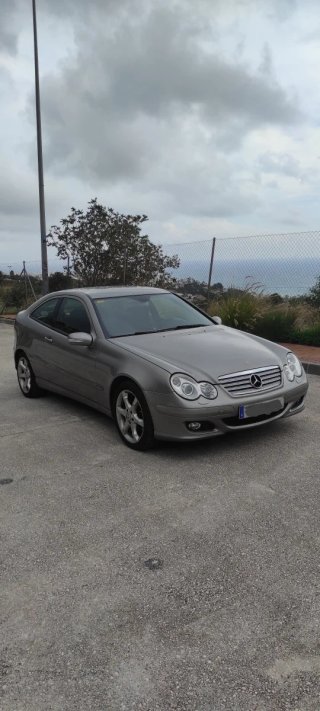 Mercedes-Benz Clase C 2006