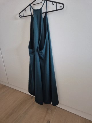 Vestido de verano verde botella