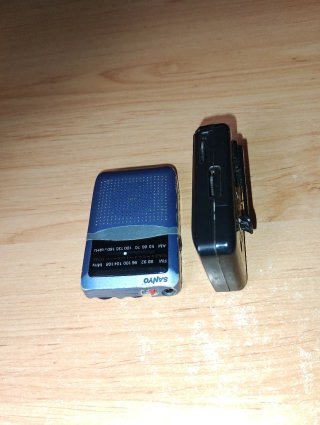 2 Radios Portátiles Lauson (Azul y Negro)