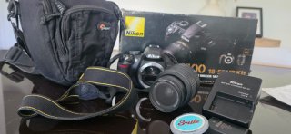 Cámara Nikon D3100 + Cargador y Batería