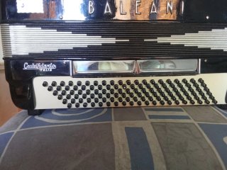 Acordeón Baleani 120 Bajos