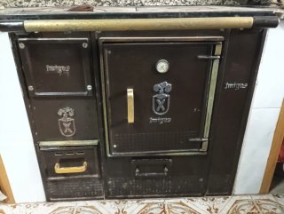 Cocina de carbón antigua