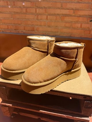 Botas UGG Classic Ultra Mini Plataforma