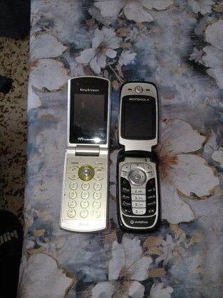 Lote Móviles Vintage Motorola y Sony Ericsson