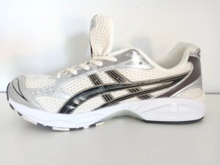 Zapatillas inspiradas Asics Gel kayano 14.