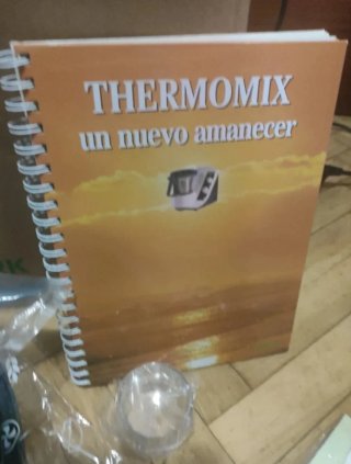 Thermomix TM 21 con accesorios