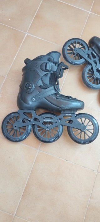 Patines FR1 black 3x125 Talla 38 Usados