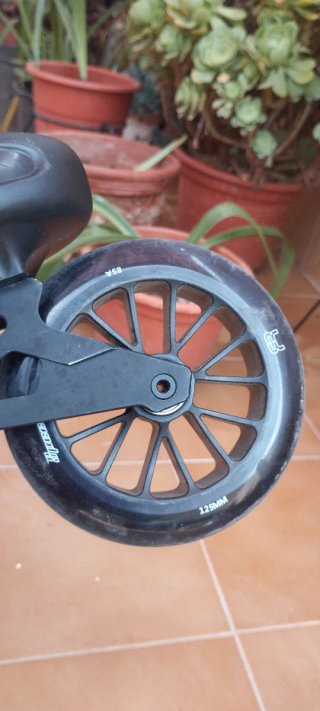 Patines FR1 black 3x125 Talla 38 Usados